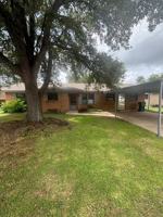 featured image of 606 Theresa St
