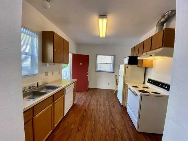 4226 7th Ave Ne #6