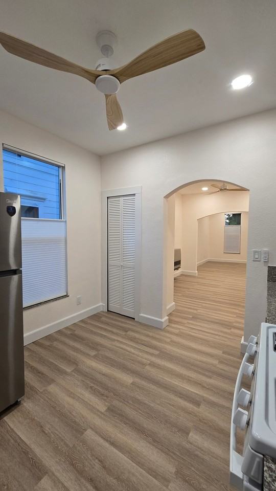 511 13th St #4 - Photo 3 of 15