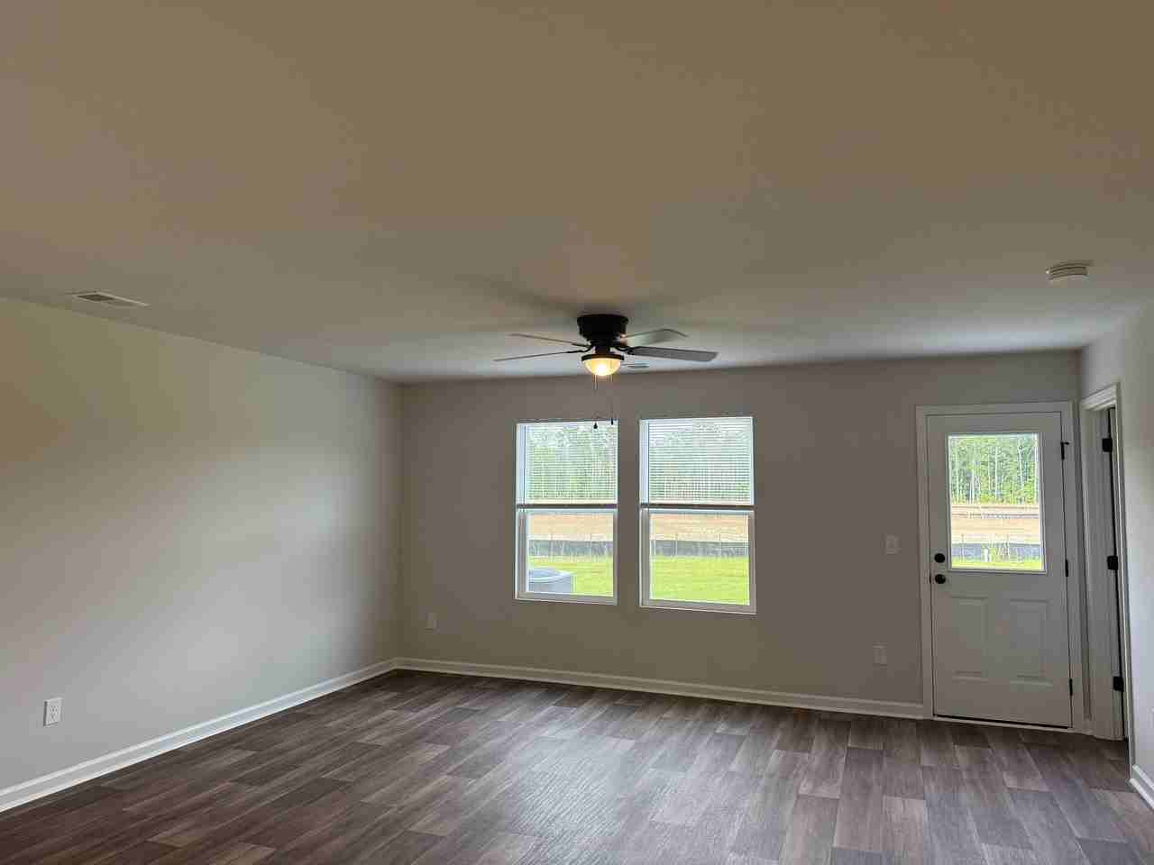 6393 Swainson St Sw - Photo 6 of 28