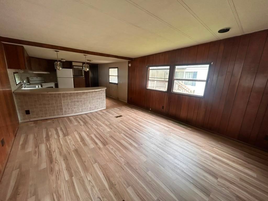 204 Burnt Mill Rd #147 - Photo 2 of 9
