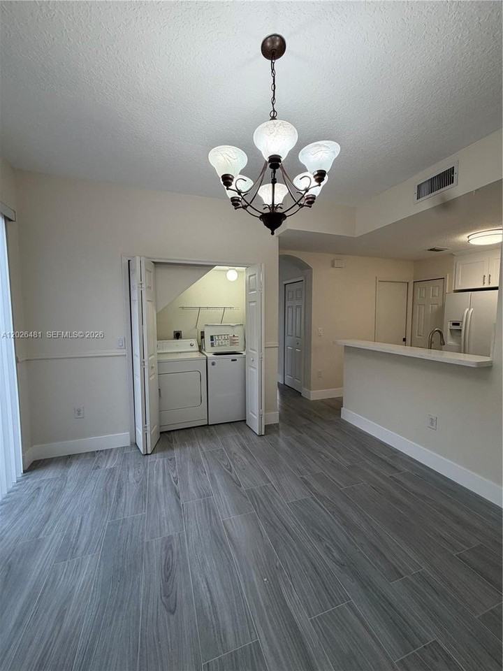 6202 Nw 112th Ct - Photo 7 of 20
