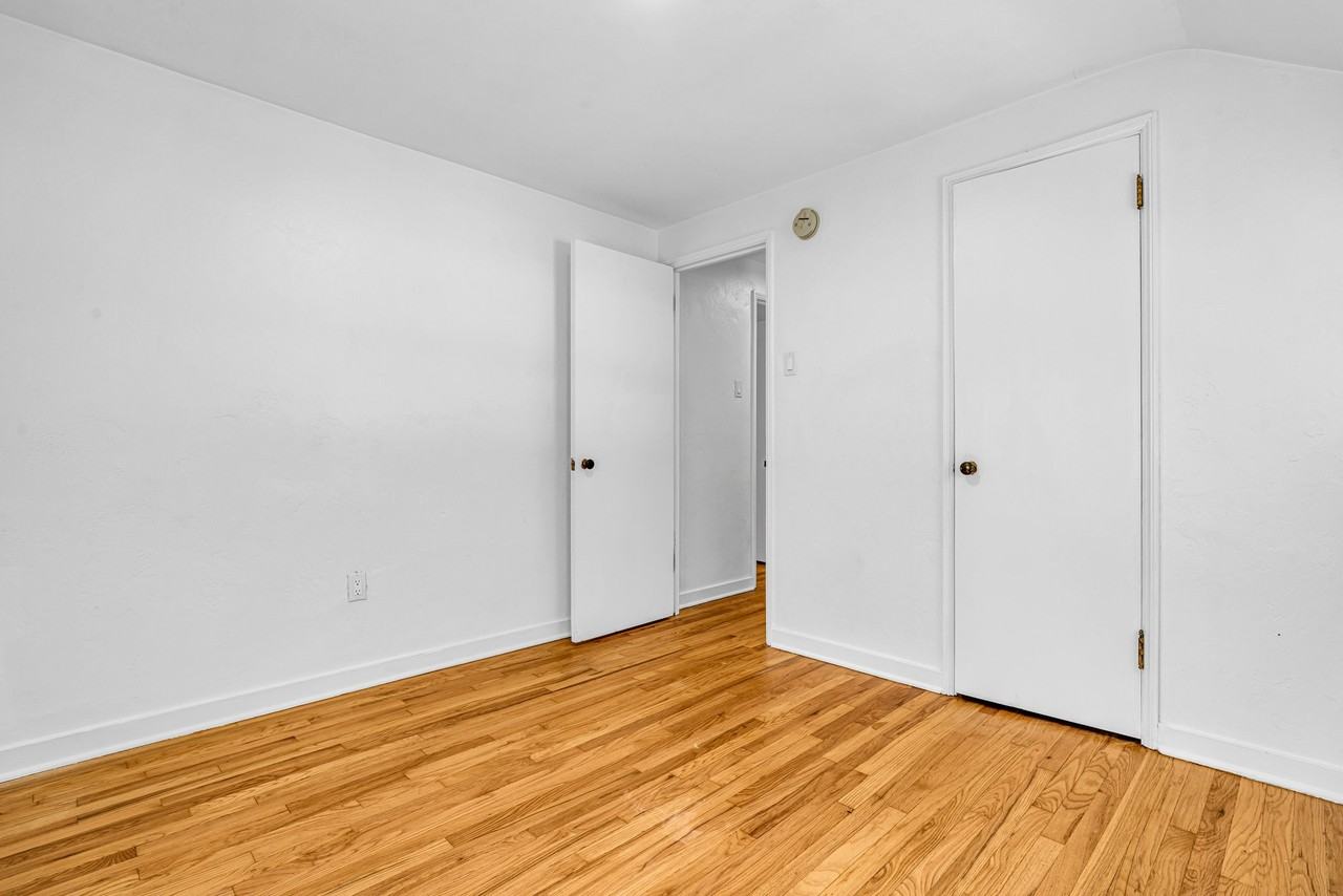 1205 Labelle Ave - Photo 6 of 15