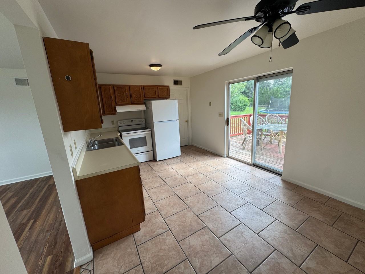 1627 Blue Jay Dr - Photo 2 of 20