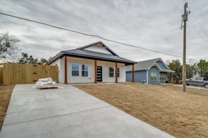 featured image of 2707 Brazos River Dr