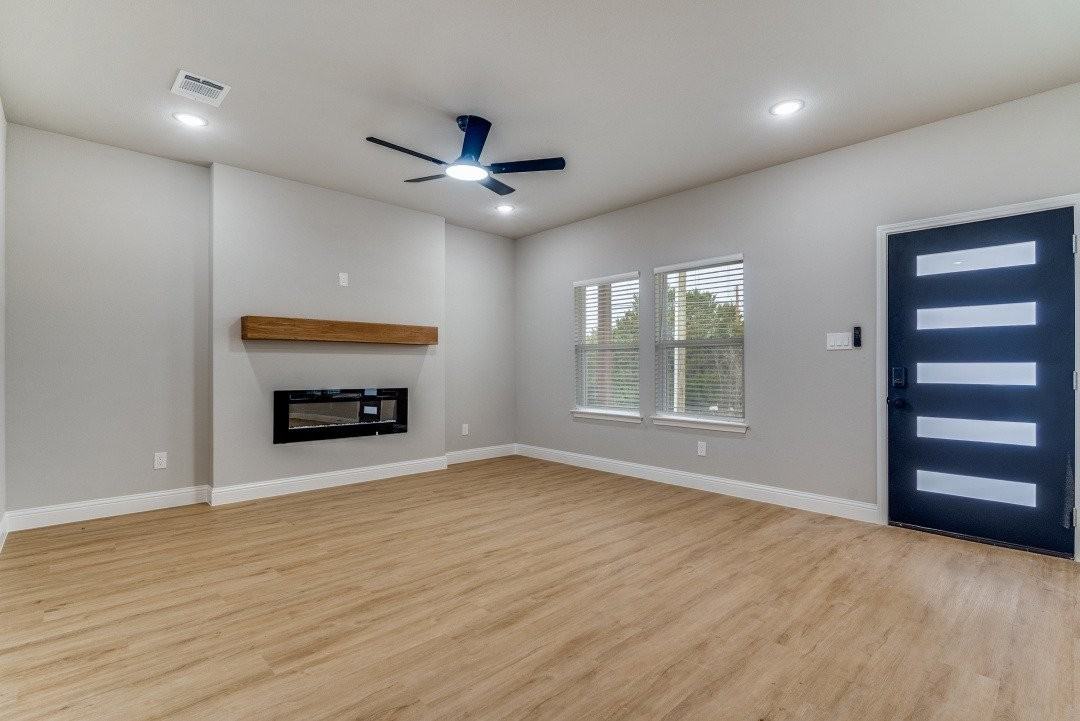 2707 Brazos River Dr - Photo 3 of 20