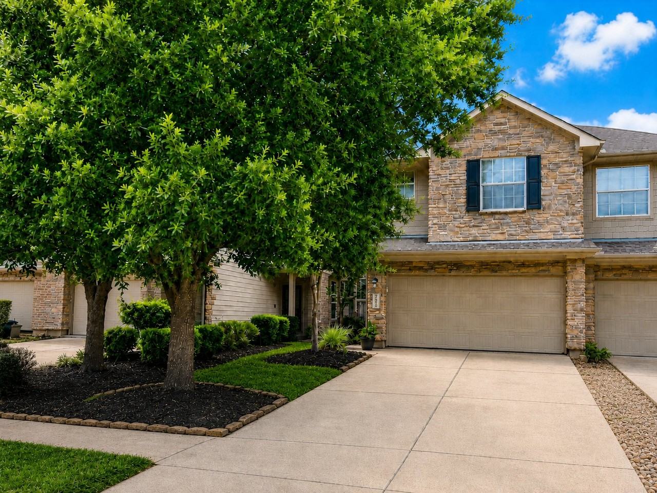24530 Folkstone Cir