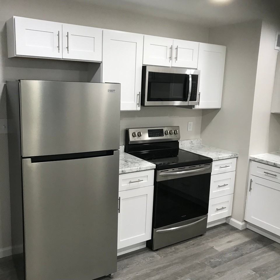 29 Boles Ave - Photo 2 of 8