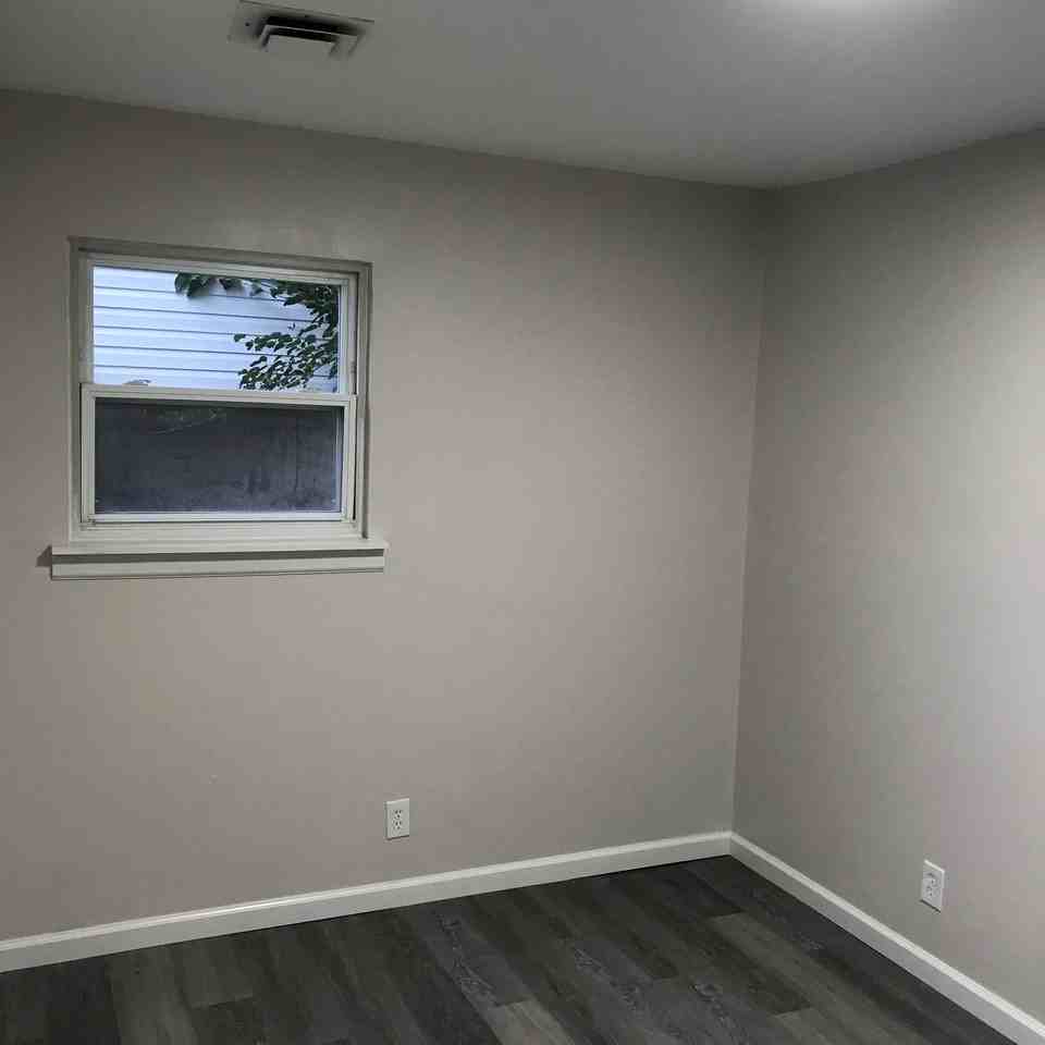 29 Boles Ave - Photo 6 of 8