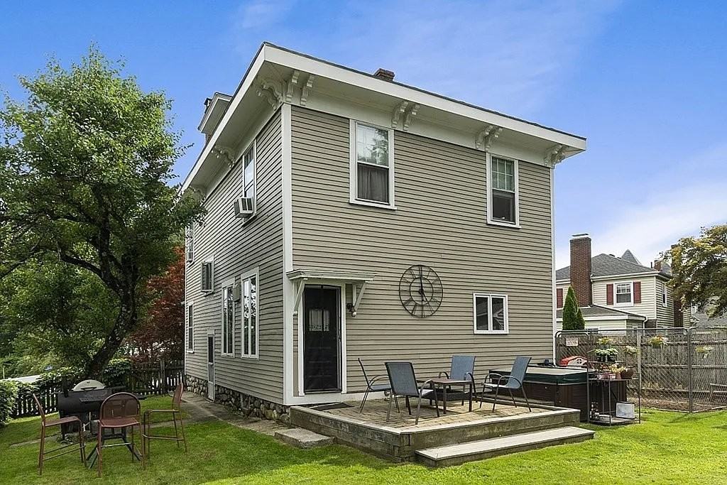 132 Fountain St - Photo 2 of 19