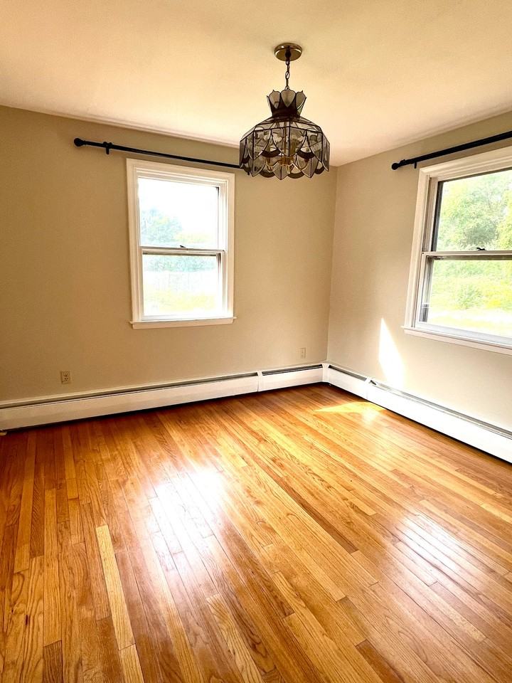 13 Meadowbrook Ln - Photo 6 of 19