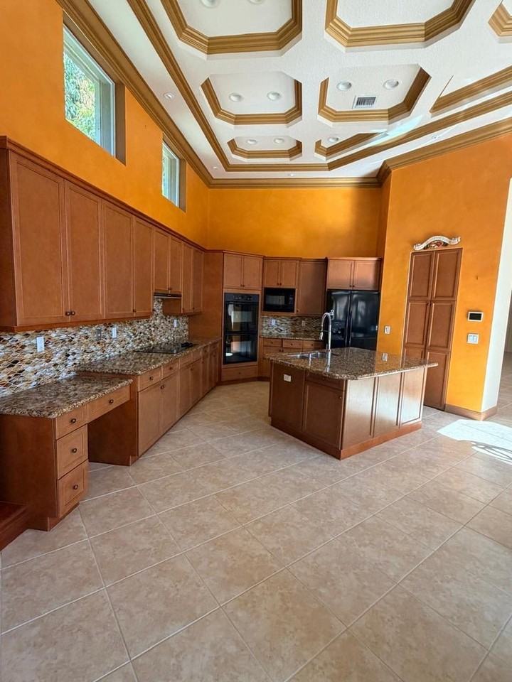 2161 Widener Ter