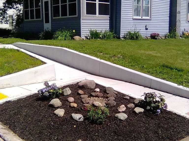 402 Institute St - Photo 5 of 14