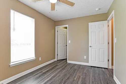 848 Anchor Ave Nw - Photo 7 of 8
