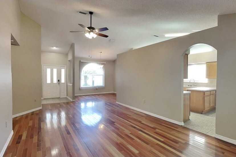 33327 Fountain Ln ##Fl - Photo 6 of 15