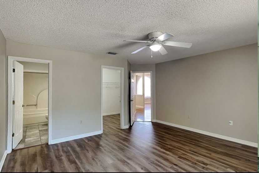 33327 Fountain Ln ##Fl - Photo 7 of 15