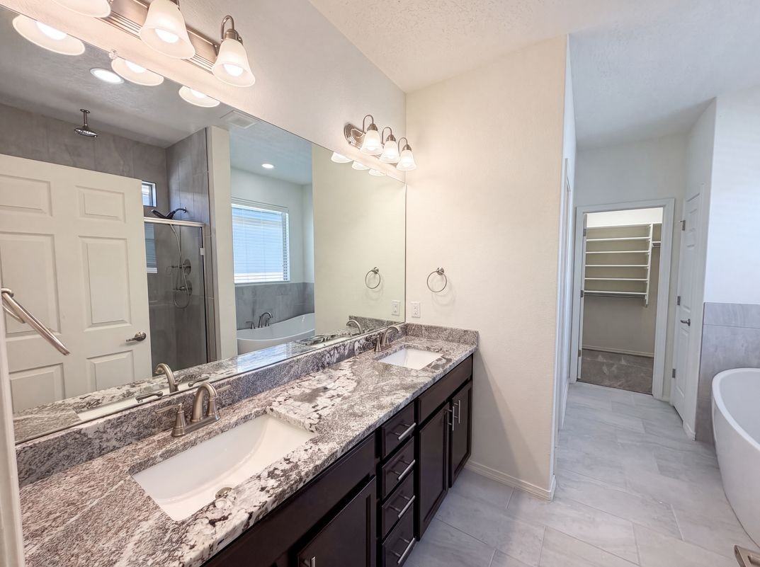 2032 Lobo Trot Court Southeast - Photo 3 of 8