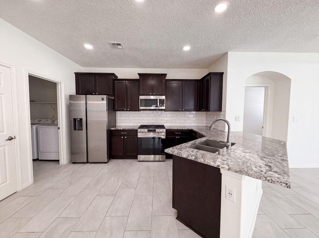 2032 Lobo Trot Court Southeast - Photo 6 of 8