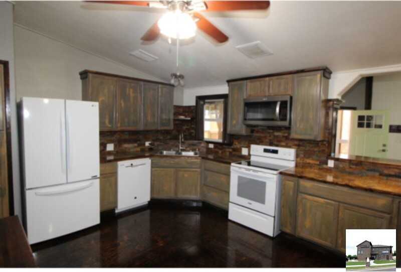 2809 Connell St - Photo 6 of 30