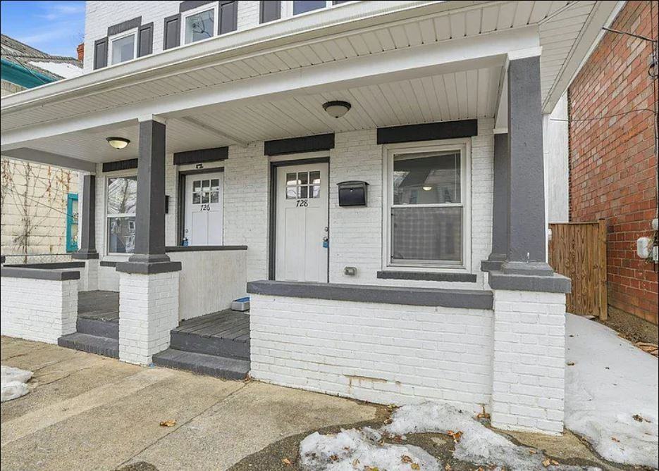 728 N Queen St #728