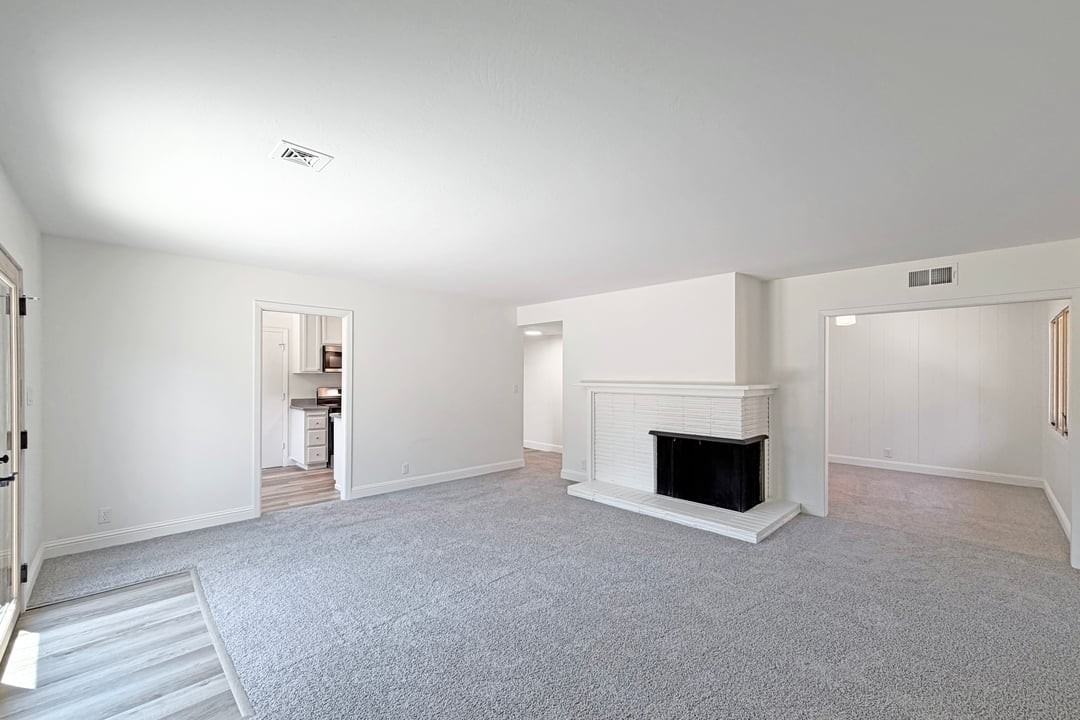 5352 Bonniemae Way #NA - Photo 2 of 17