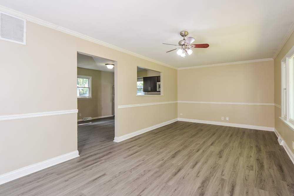 1225 S Lawler Ave #NA - Photo 3 of 11