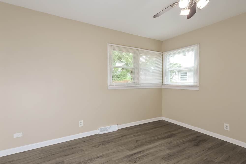 1225 S Lawler Ave #NA - Photo 4 of 11