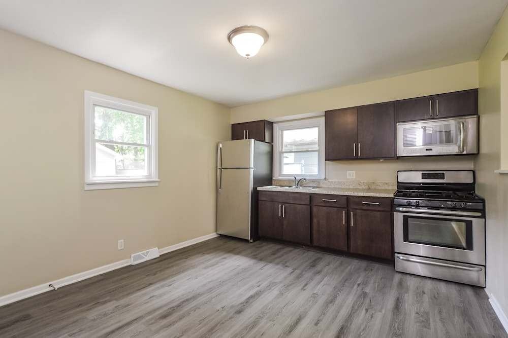 1225 S Lawler Ave #NA - Photo 5 of 11