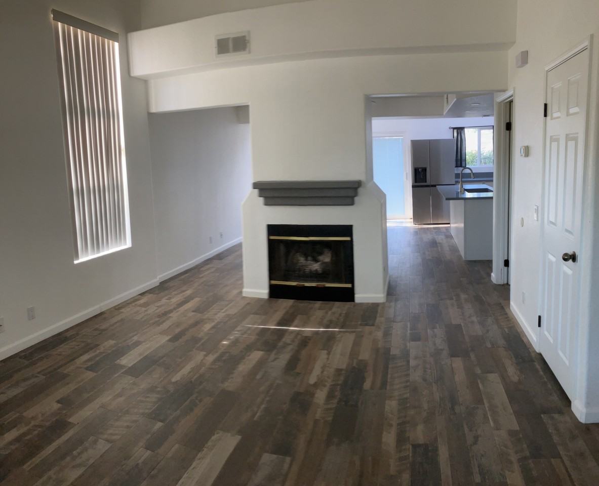 7010 Oak Glenn Ct #NA - Photo 3 of 13