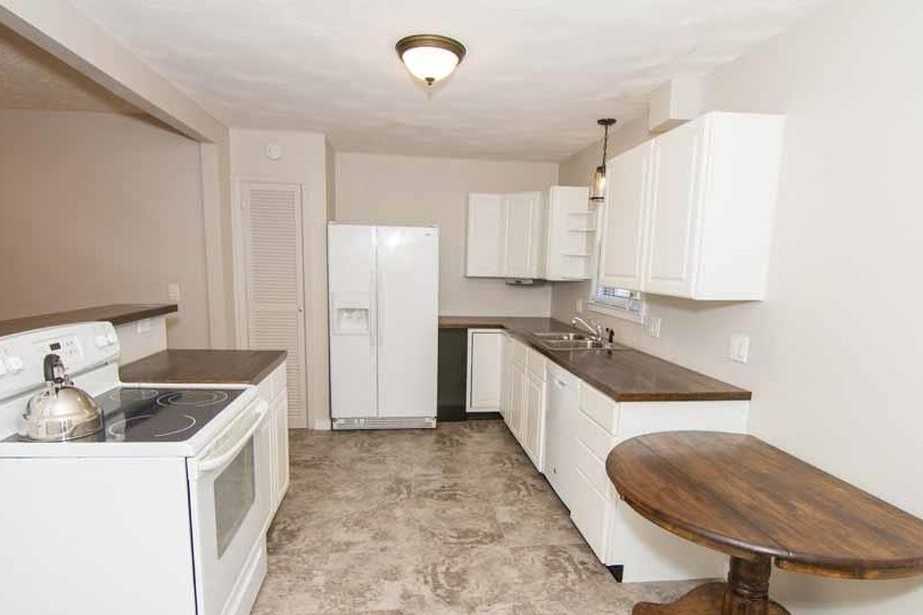 1809 E Lincoln St #NA - Photo 6 of 15