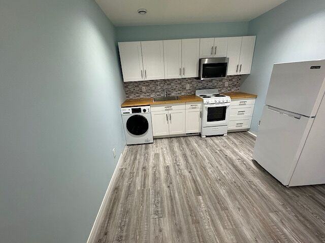 2743 Cochrane Rd Nw - Photo 4 of 10