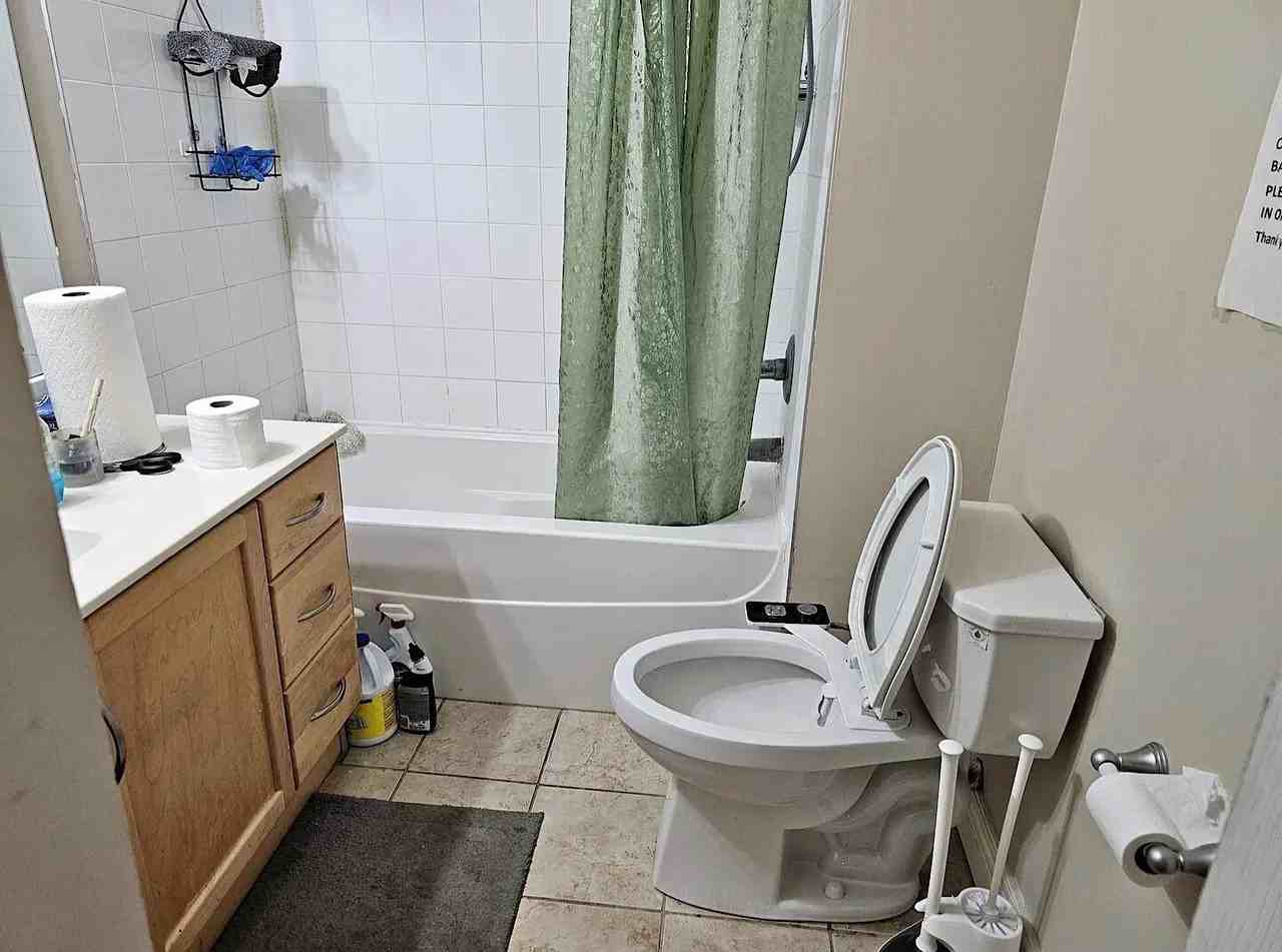 48 Glamis Green Sw - Photo 2 of 3