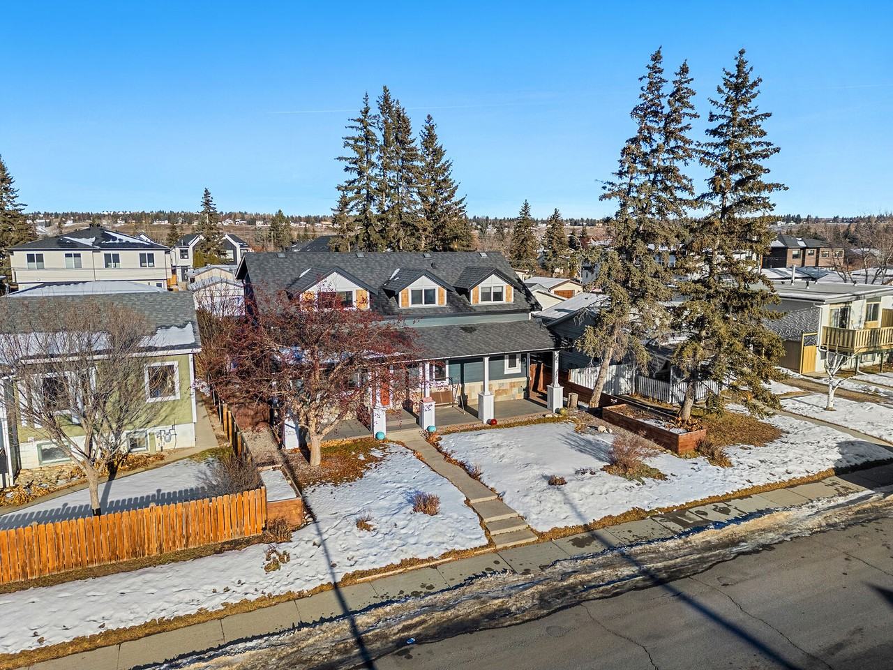 8512 46 Ave Nw - Photo 3 of 50