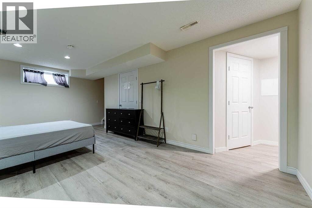 142 Bridlewood Manor Sw - Photo 3 of 10