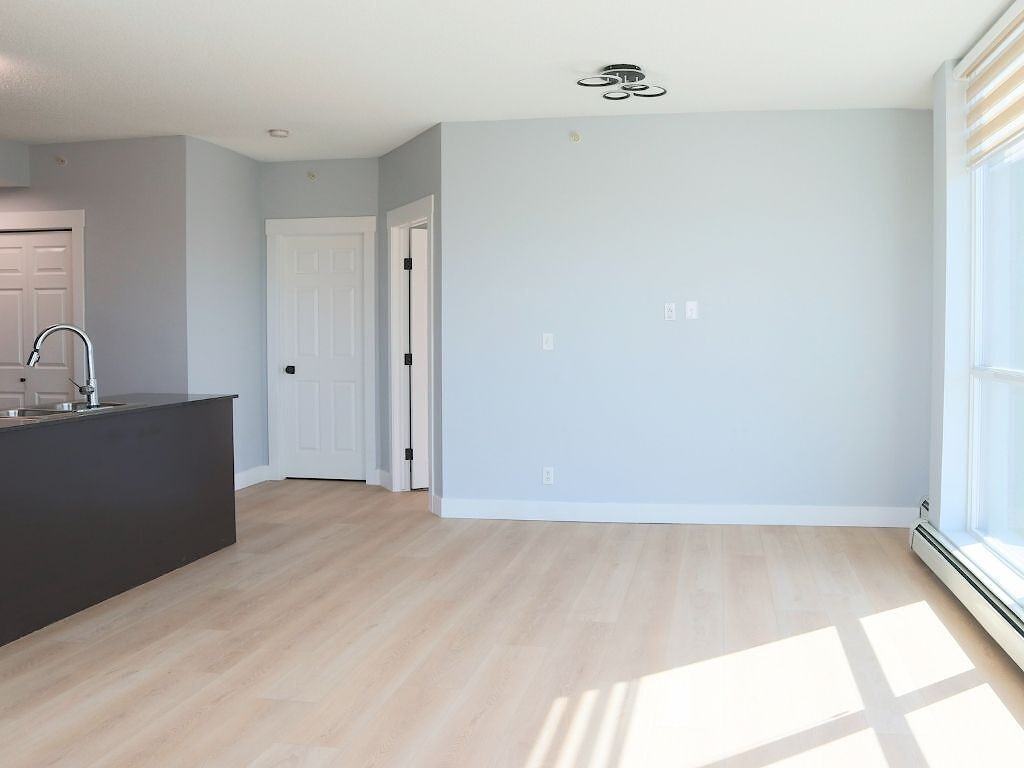 315 Riverfront Pointe - Tower C - Photo 5 of 26