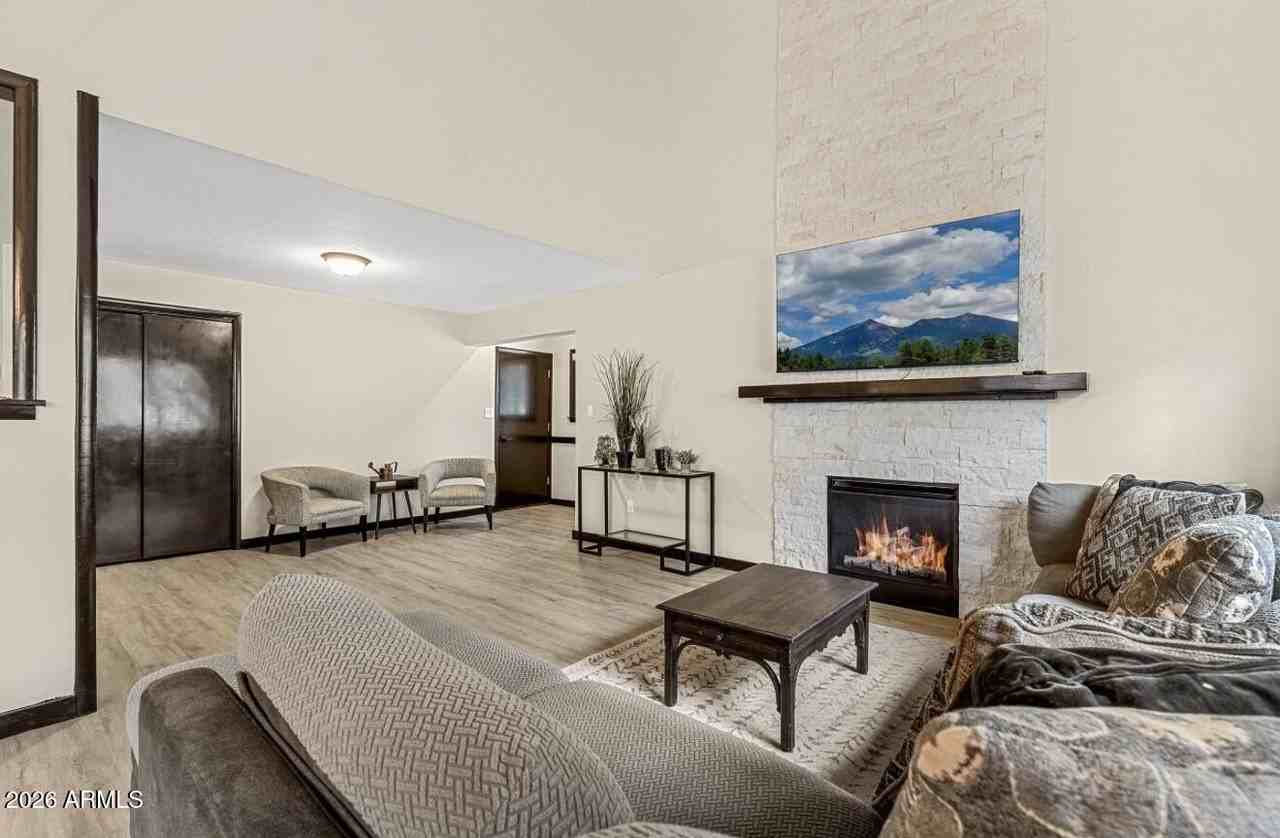 2803 N Carefree Cir - Photo 4 of 26