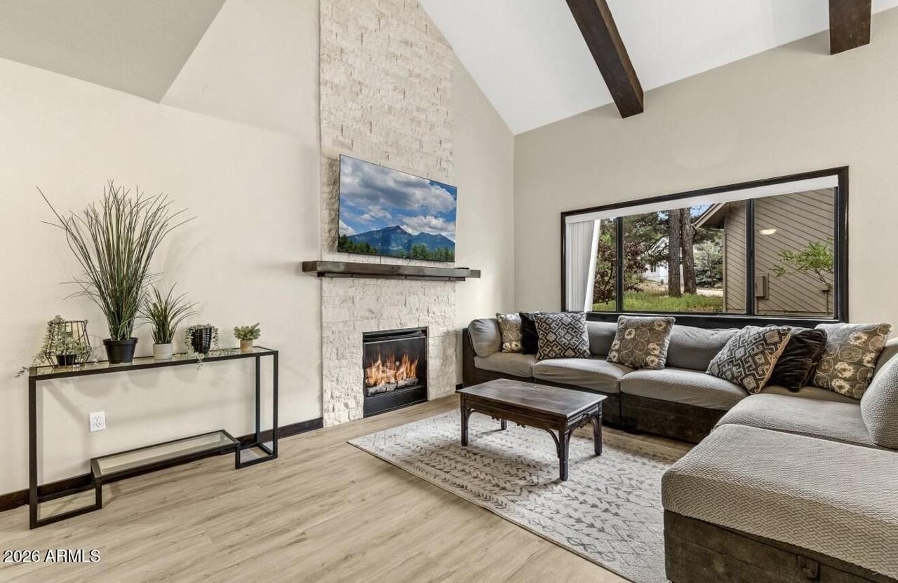 2803 N Carefree Cir - Photo 5 of 26