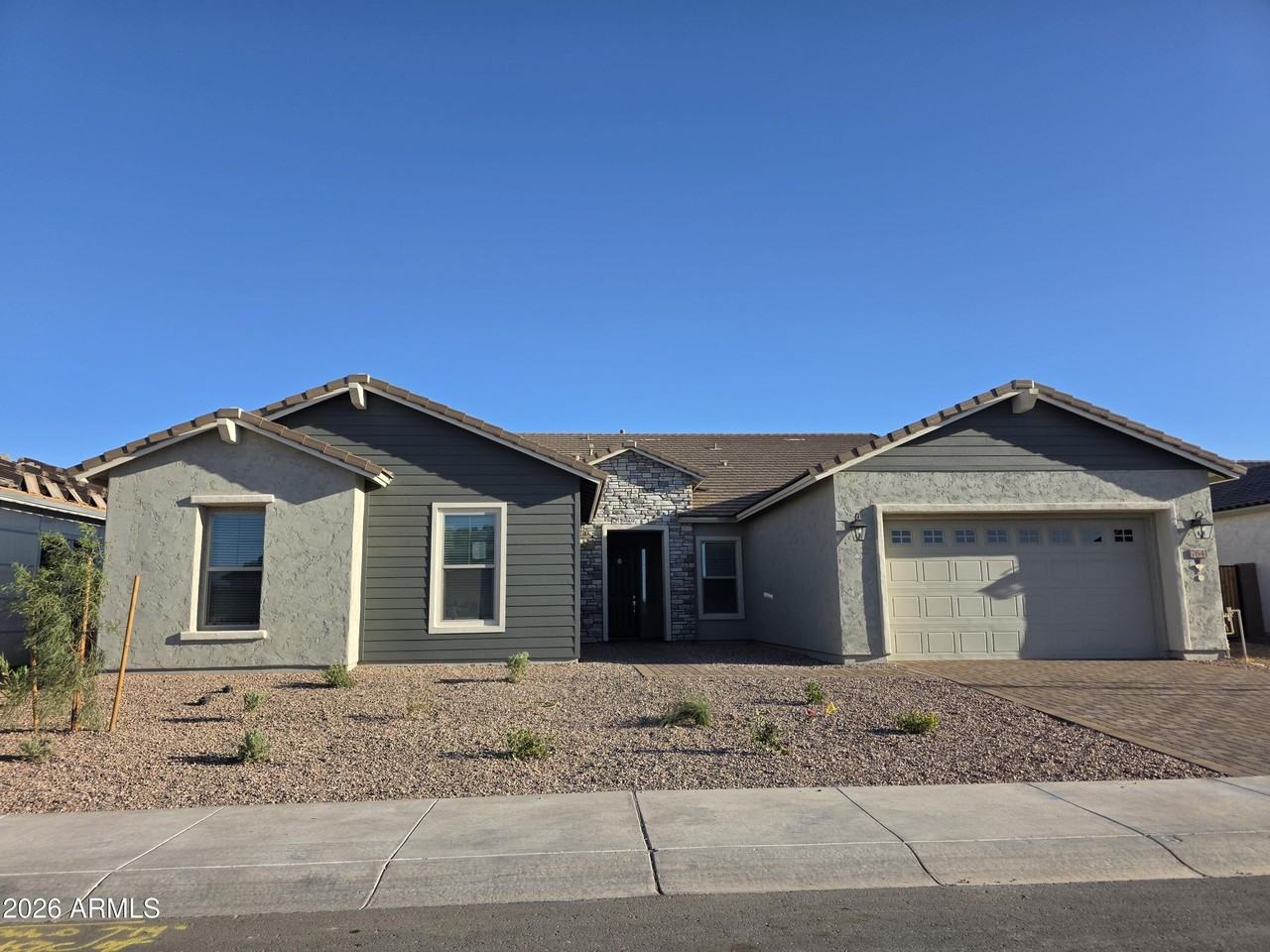 7641 W Staghorn Rd - Photo 2 of 46