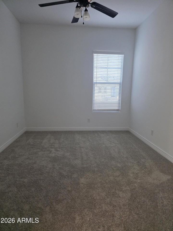 7641 W Staghorn Rd - Photo 5 of 46