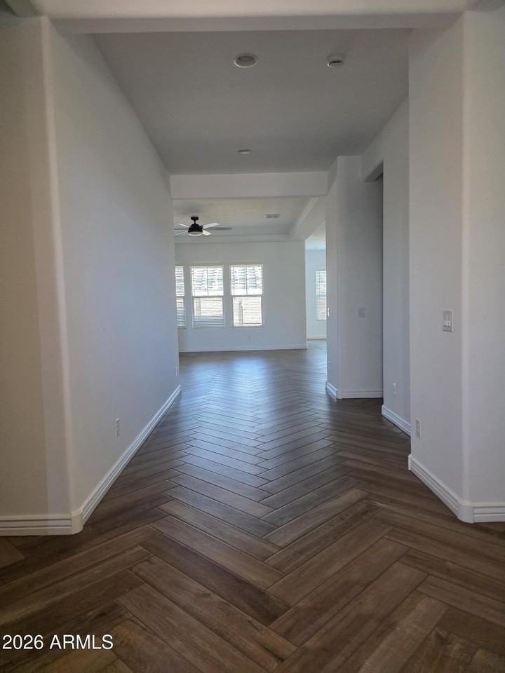 7641 W Staghorn Rd - Photo 6 of 46