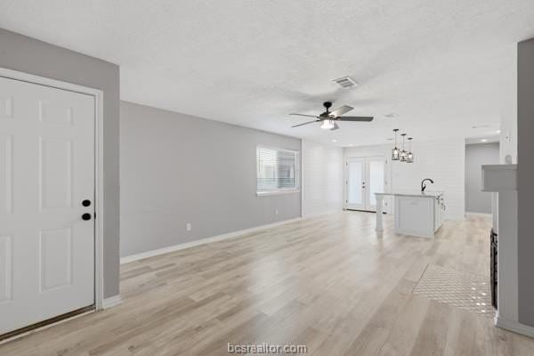 2100 Windsor Dr #11 - Photo 5 of 22