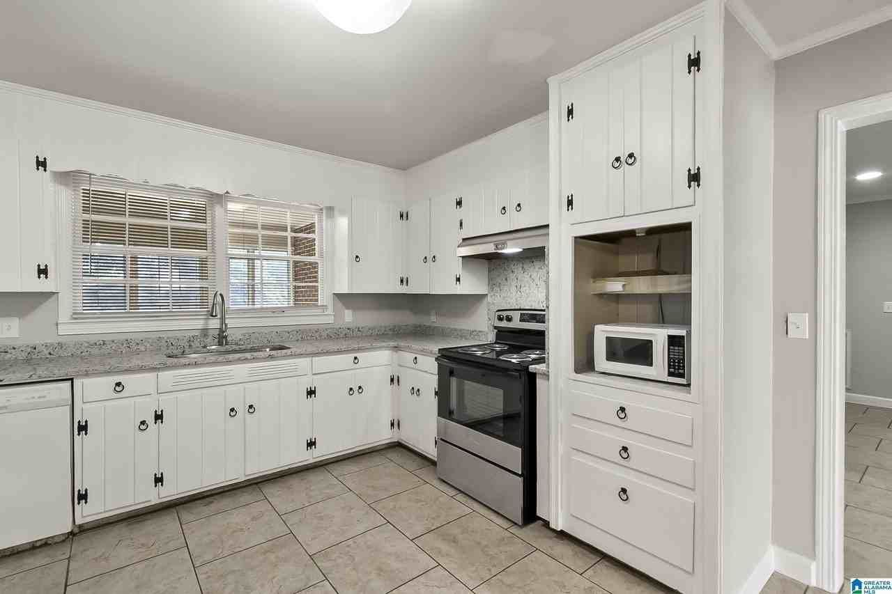 243 Cedar Crst - Photo 7 of 25