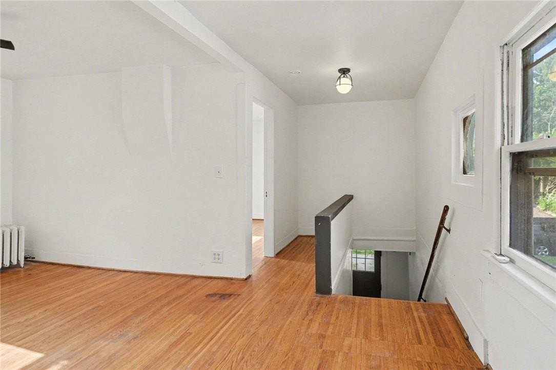54 Sanford St - Photo 3 of 18