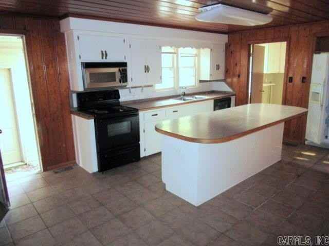 67 N Broadview St - Photo 4 of 12