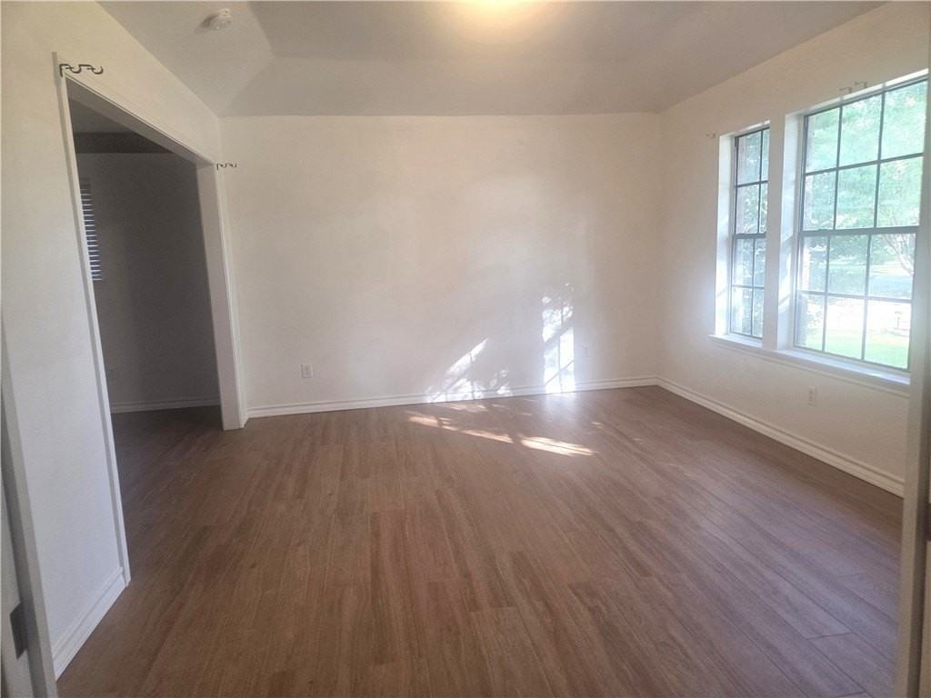 6417 Bellac St - Photo 5 of 22