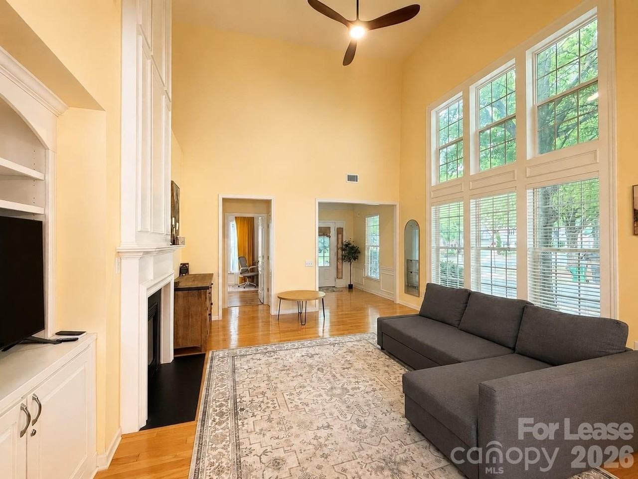 3306 Darlington Rd - Photo 3 of 11
