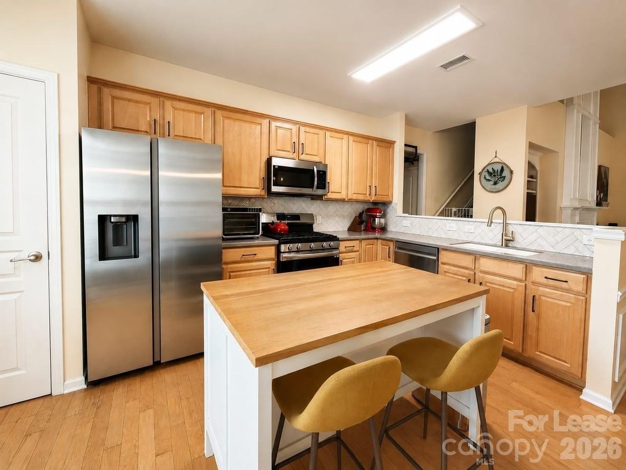 3306 Darlington Rd - Photo 4 of 11
