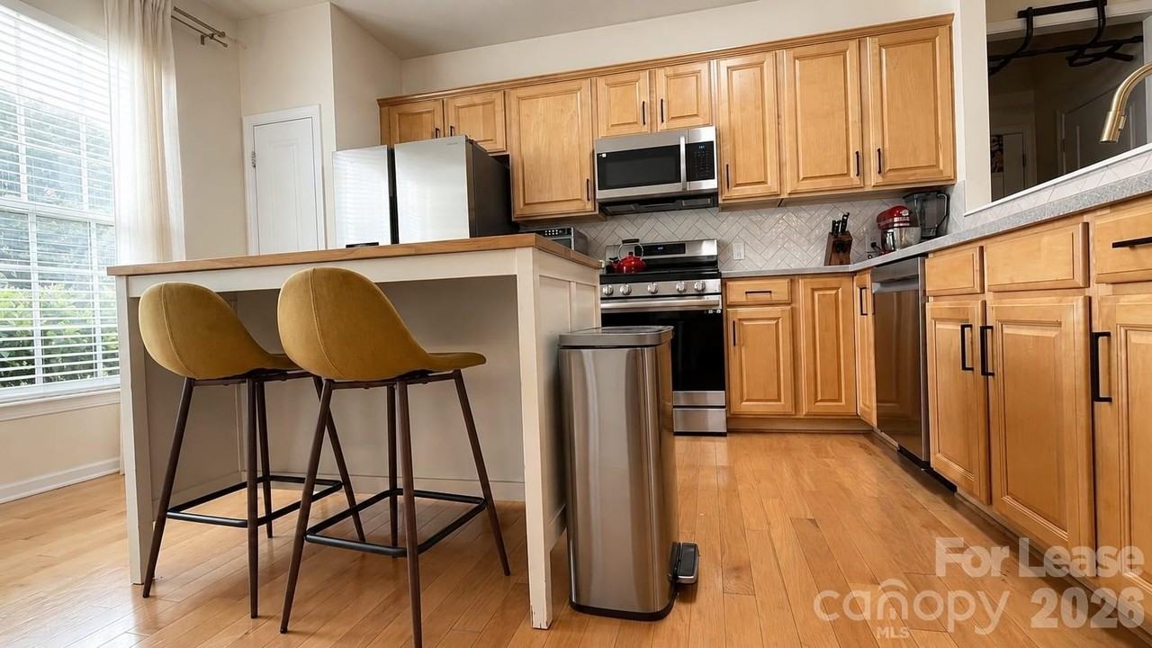 3306 Darlington Rd - Photo 6 of 11