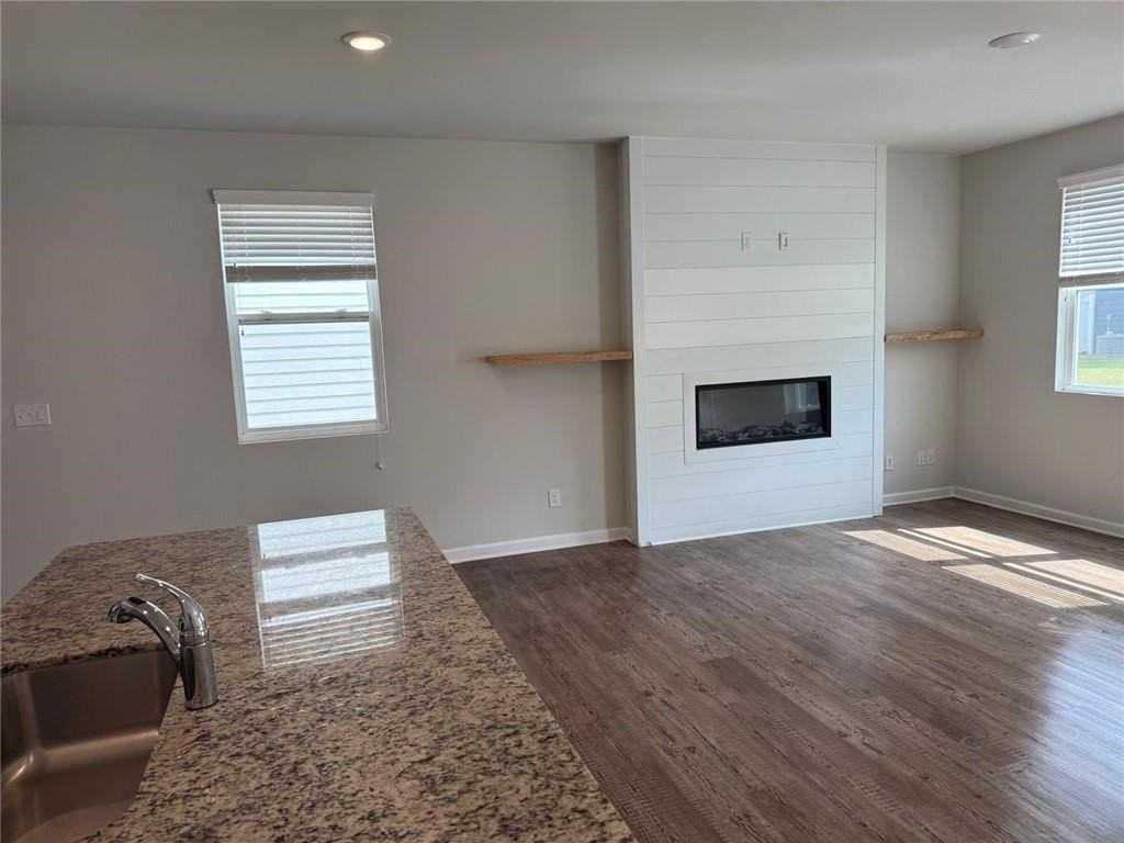 5223 Canberra Dr - Photo 4 of 30