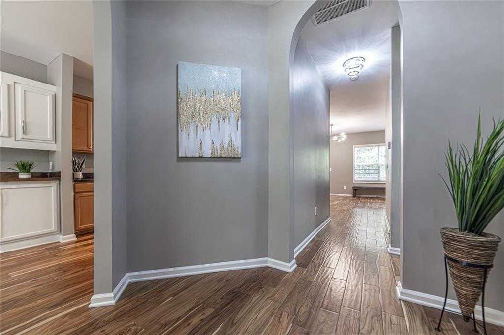 2657 Cedar Dr - Photo 4 of 50